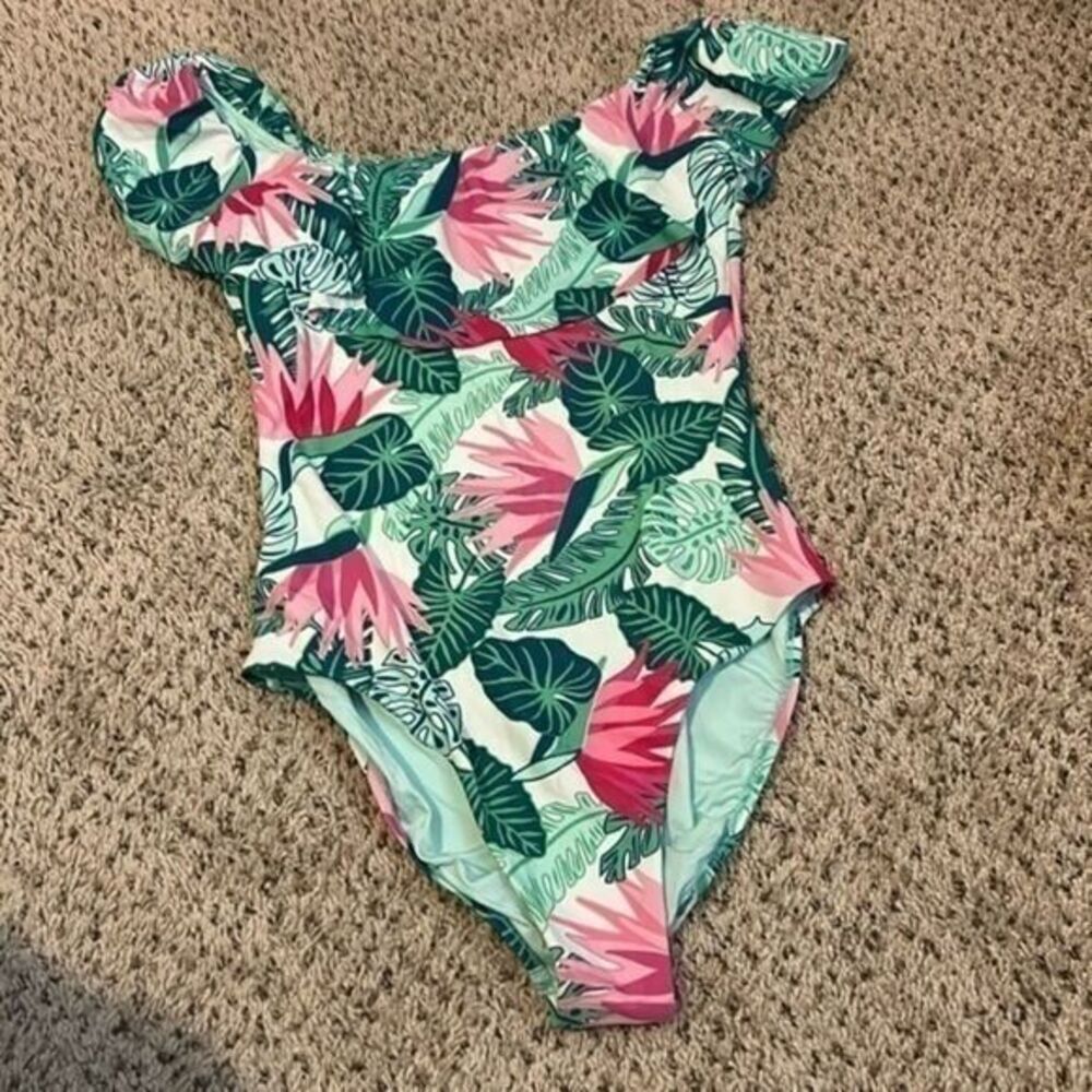 Matilda, Jane women’s medium one piece swimsuit   D